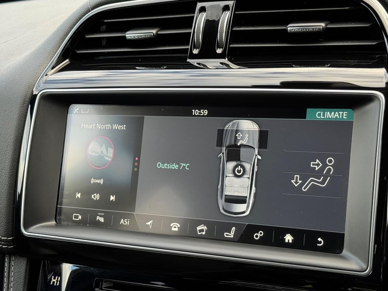 2017 Jaguar F-Pace 3.0 D300 V6 S Auto AWD Euro 6 (s/s) 5dr ESTATE Diesel Automatic