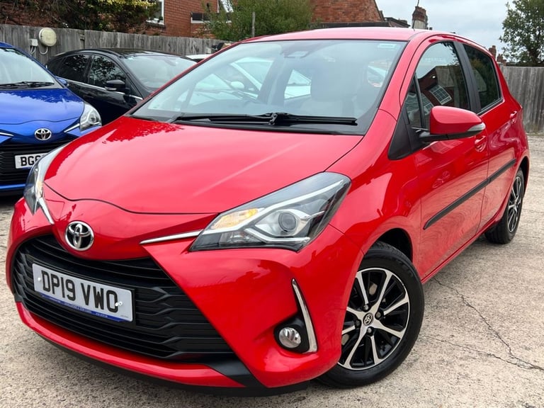 2019 Toyota Yaris 1.5 VVT-i Icon Tech 5dr HATCHBACK PETROL Manual