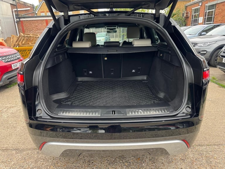 2018 Land Rover Range Rover Velar 2.0 D180 R-Dynamic HSE 5dr Auto ESTATE DIESEL Automatic