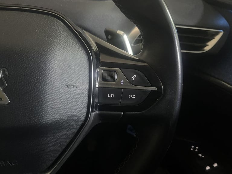2021 Peugeot 5008 1.2 PureTech Allure SUV 5dr Petrol EAT Euro 6 (s/s) (130 ps) HATCHBACK Petrol A...