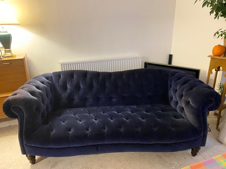 image for   Chesterfield sofa 