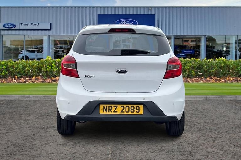 2017 Ford Ka+ 1.2 Zetec 5dr - 12 MONTHS MOT, 2 KEYS, LOW INSURANCE GROUP, REAR PARKING SE Hatchba...