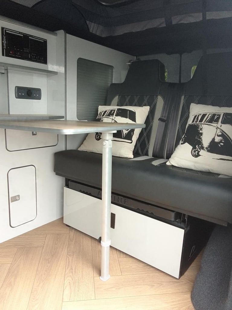 Volkswagen TRANSPORTER T28 S-LINE TD. CAMPERVAN 