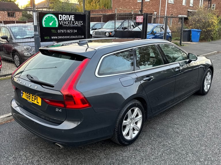 2019 Volvo V90 2.0 D4 Momentum Nav 5dr Geartronic Auto ULEZ ESTATE Diesel Automatic