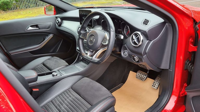 2018 Mercedes-Benz GLA GLA 220d 4Matic AMG Line Premium 5dr Auto ESTATE DIESEL Automatic