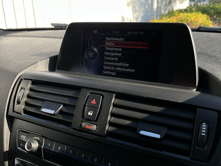 BMW, 1 SERIES, Hatchback, 2014, Manual, 1995 (cc), 5 doors