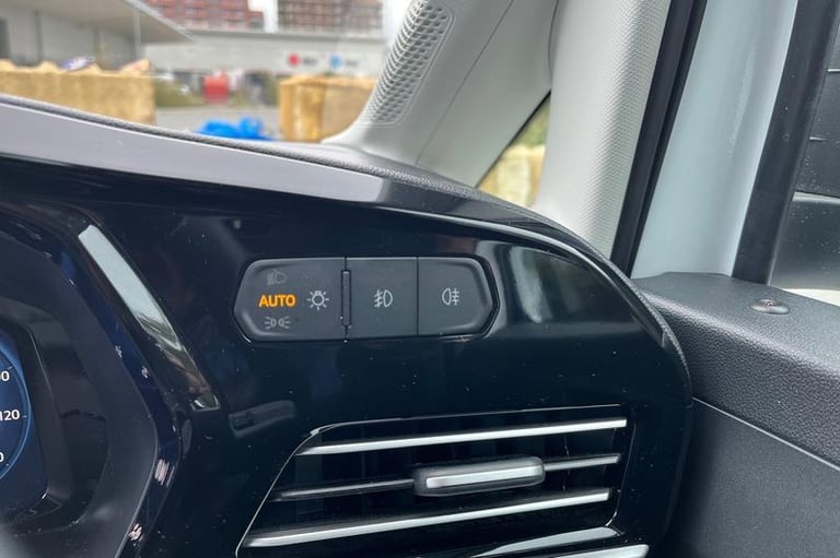 2025 Ford Transit Connect 250 Trend AUTO L2 LWB 1.5 EcoBoost PHEV 150ps, CRUISE CONTROL, REAR PAR...