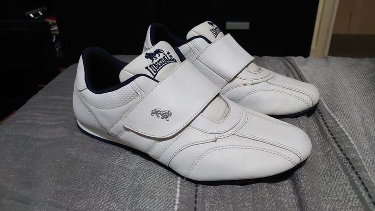 image for Mens Lonsdale Balham in White & Navy size 8 UK 42 EU
