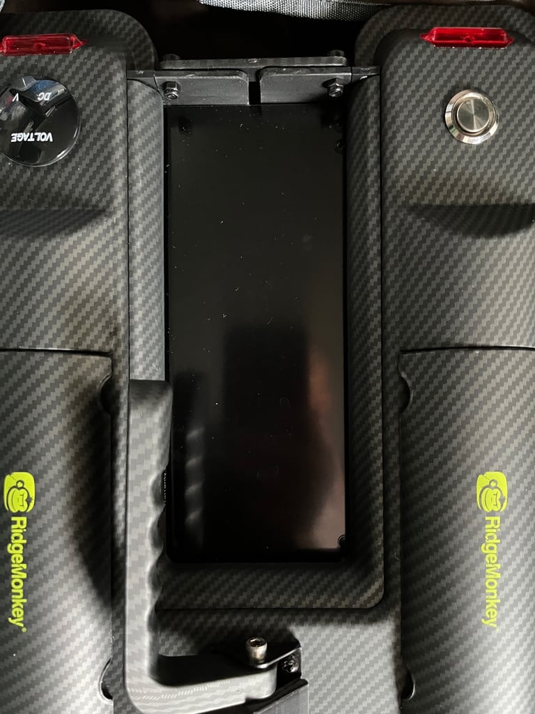 Ridgemonkey hunter bait boat & deeper chirp+2 long range kit