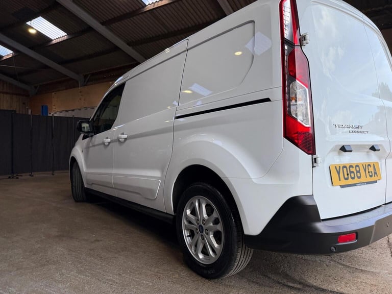 FORD TRANSIT CONNECT 1.5 240 EcoBlue Limited L2 Euro 6 (s/s) 5dr 2019