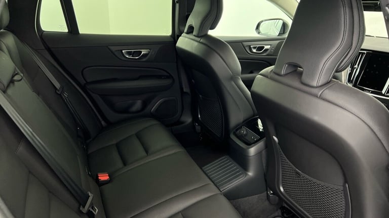 2025 Volvo V60 Plus, T6 AWD Plug-in hybrid, Electric/Petrol, Dark Estate Petrol Parallel PHEV Aut...