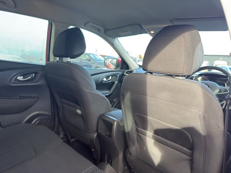 2018 Renault Kadjar 1.3 TCe Dynamique Nav SUV 5dr Petrol Manual Euro 6 (s/s) (140 ps) HATCHBACK P...