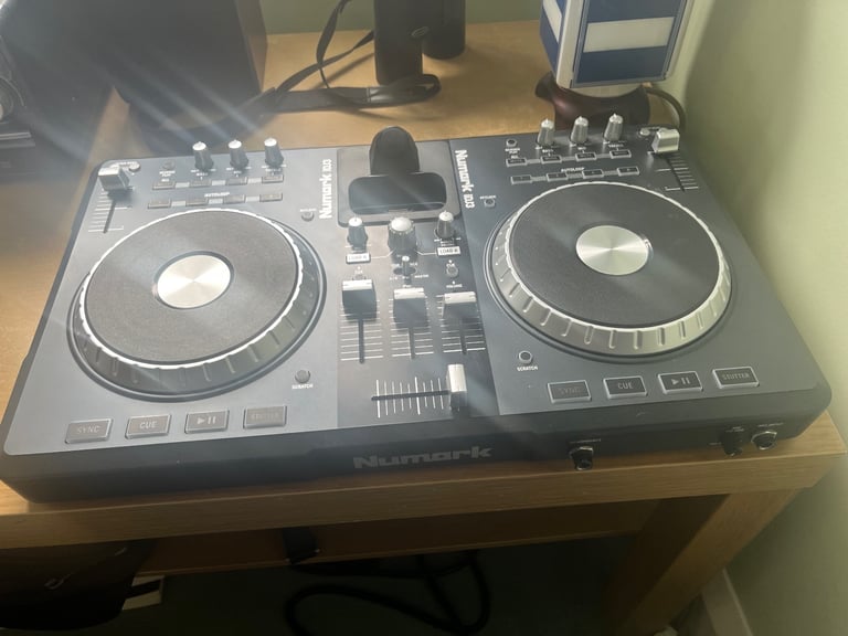 Numark iDJ3 REDUCED BARGAIN 