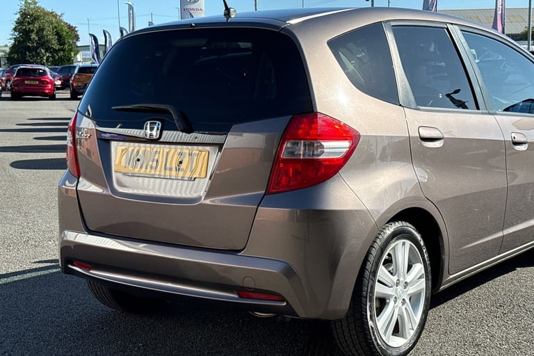 2015 Honda Jazz 1.4 i-VTEC ES Plus 5dr CVT Hatchback PETROL Automatic