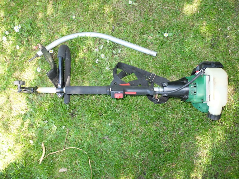 Qualcast two stroke petrol strimmer - for spares