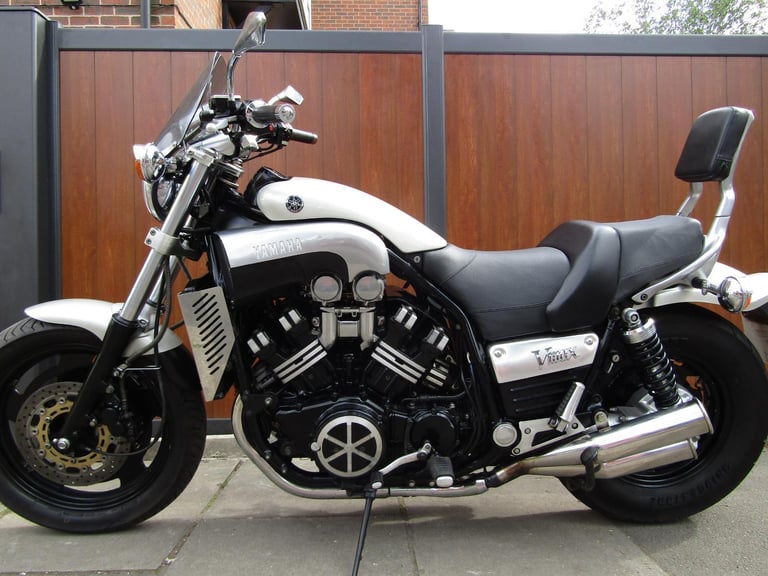 YAMAHA VMAX 1200 * OLD SCHOOL GEM * 10600 MILES FROM NEW * ALL OLD MOT'S *1998 