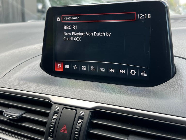 MAZDA MAZDA3 2.0 SKYACTIV-G SE-L Nav 2017