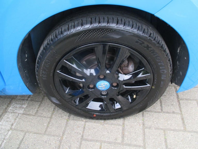2016 Toyota AYGO 1.0 VVT-i x-cite Euro 6 5dr HATCHBACK Petrol Manual