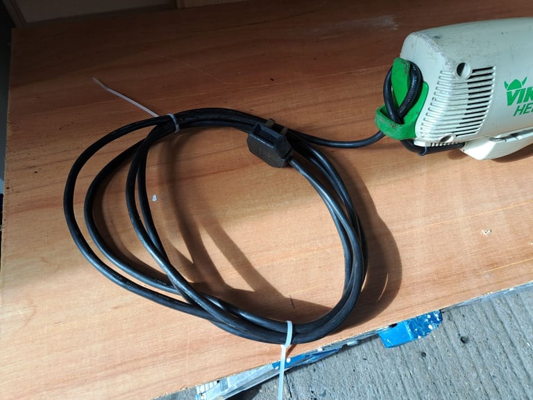 Viking (stihl) hedge cutter 