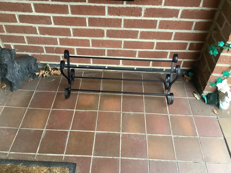 image for Wrought iron shoe rack 