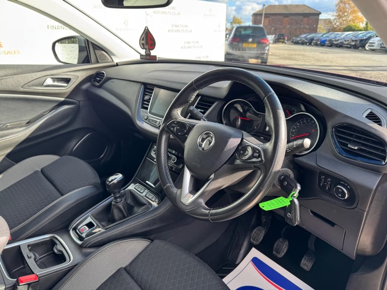 2020 Vauxhall Grandland X 1.2 Turbo SRi Nav 5dr HATCHBACK PETROL Manual