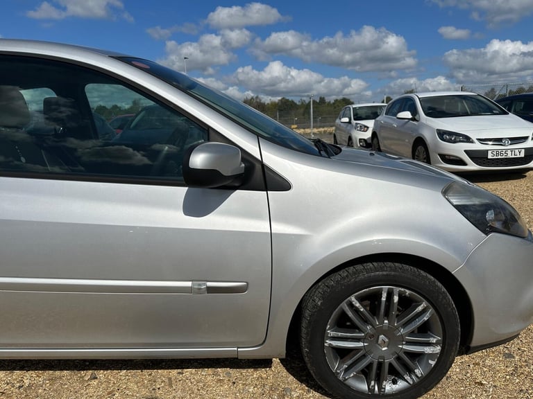 2012 Renault Clio 1.2 Dynamique TomTom Euro 5 3dr HATCHBACK Petrol Manual