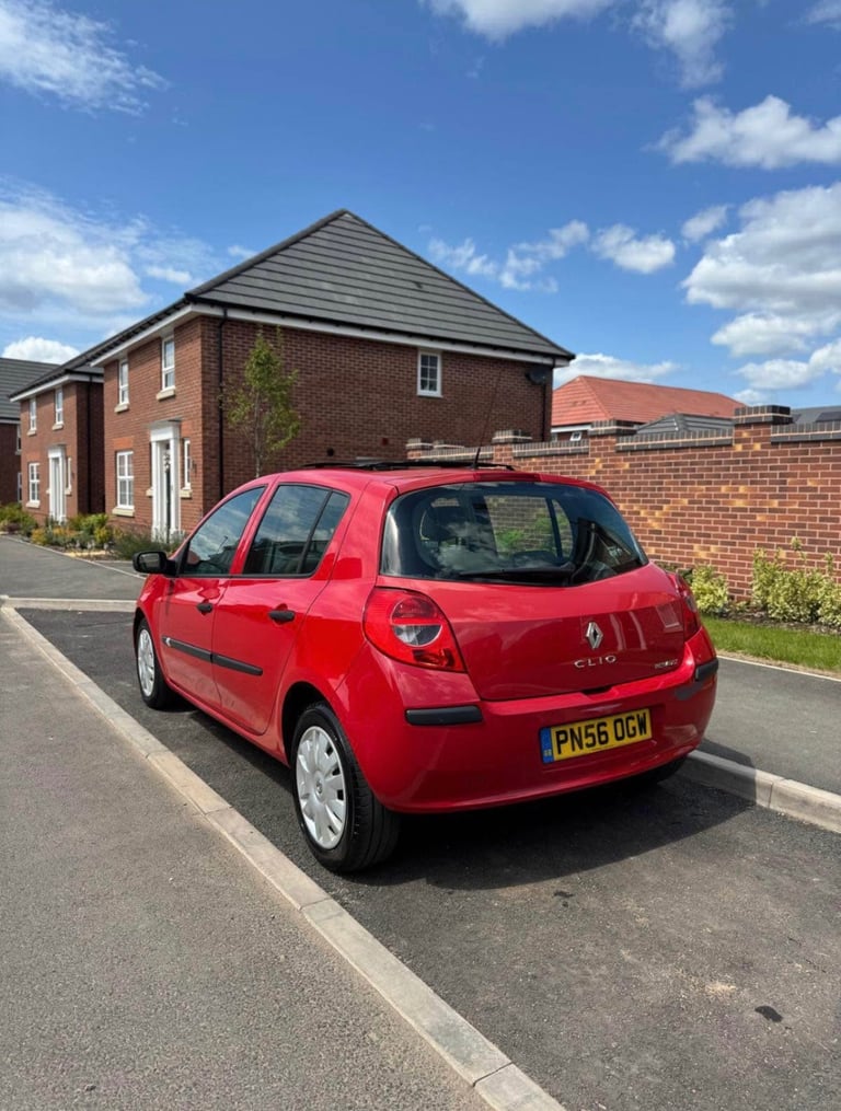 Renault, CLIO, Hatchback, 2006, Other, 1598 (cc), 5 doors