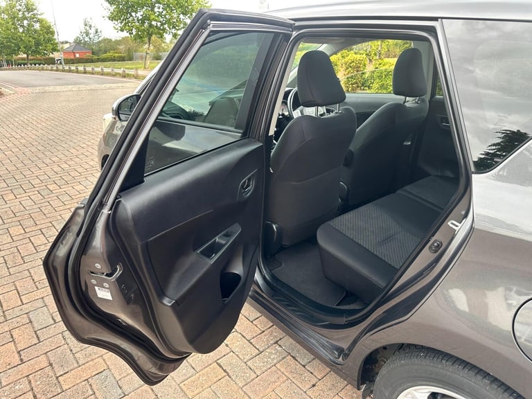 2011 Toyota Verso 1.33 Dual VVT-i T Spirit Euro 5 5dr MPV Petrol Manual