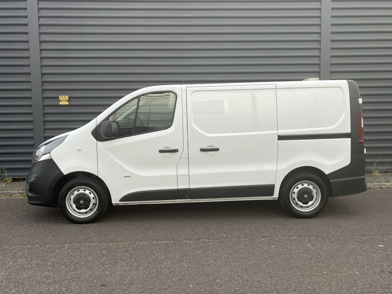 VAUXHALL VIVARO TRAFFIC 1.6 CDTi 2900 ecoFLEX White Manual Diesel 2017