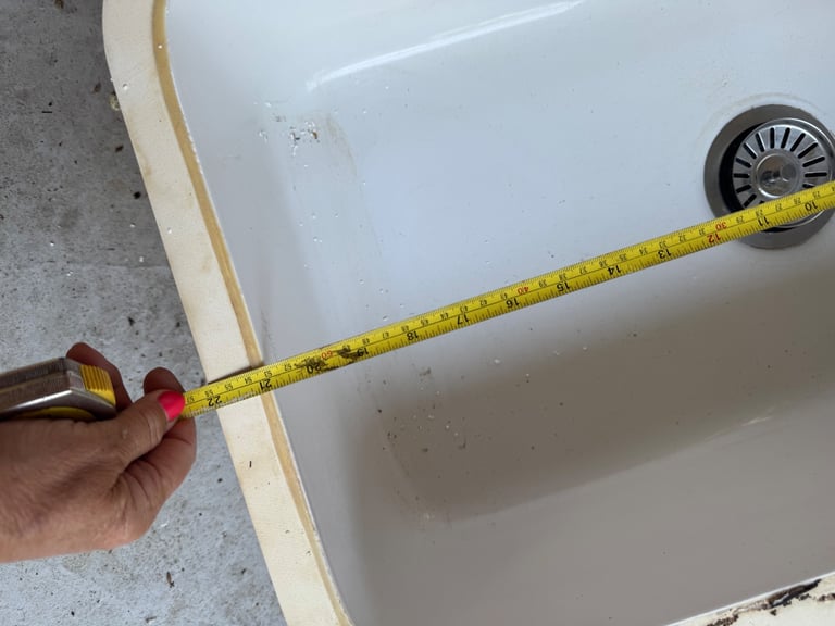Under counter Kitchen Sink