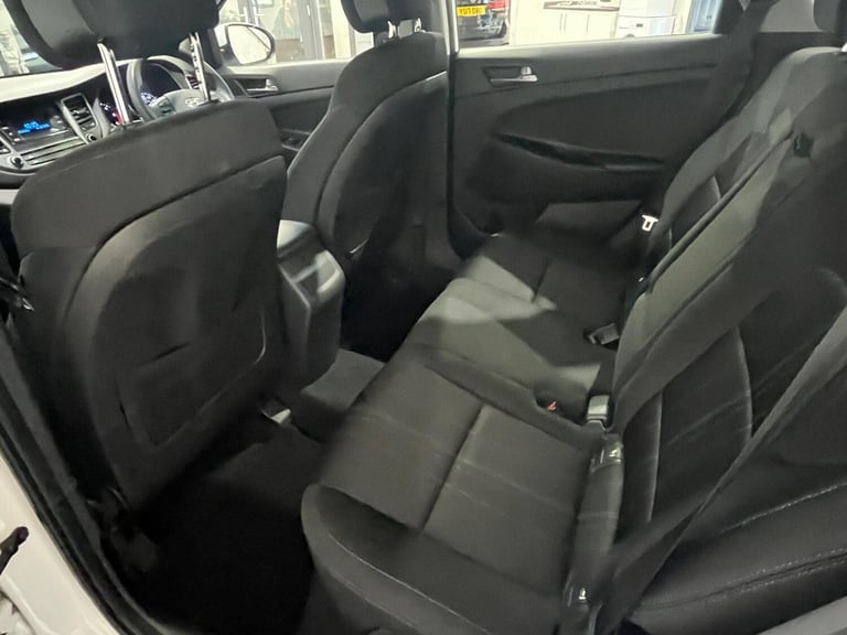 2016 Hyundai TUCSON 1.7 CRDi Blue Drive S 5dr 2WD ESTATE DIESEL Manual