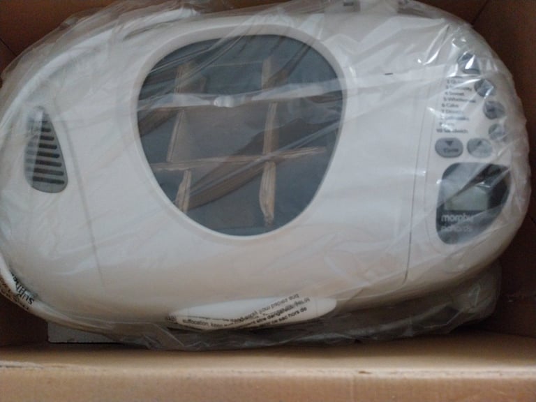 NEW Morphy Richards bread maker