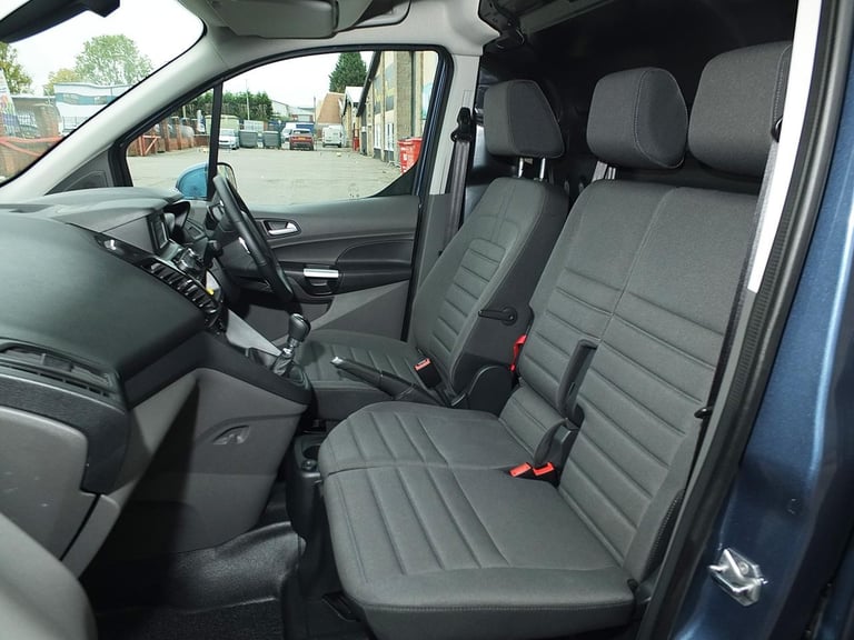 Ford Transit Connect 240 1.5 EcoBlue 100PS 'Limited' L1 Euro 6 Small Panel Van