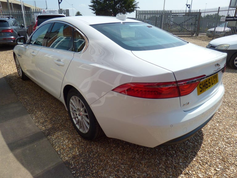 JAGUAR XF 2.0 d Prestige **Â