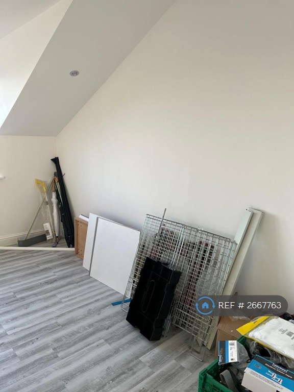 2 bedroom flat in Studley, B807hj, B80 (2 bed) (#2667763)