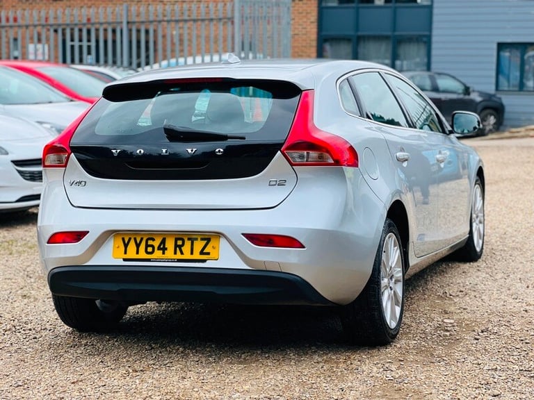 2014 Volvo V40 1.6 D2 SE Lux Hatchback 5dr Diesel Manual Euro 5 (s/s) (115 ps) HATCHBACK Diesel M...