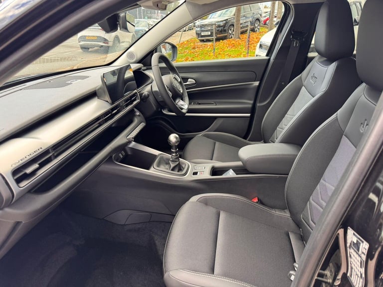 2025 Jeep Avenger Summit 1.2 100hp Mt HATCHBACK Petrol Manual