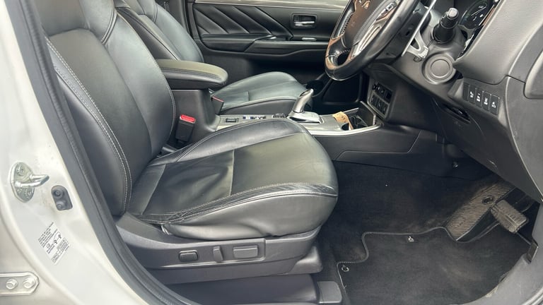 2019 Mitsubishi Outlander 2.4 PHEV Dynamic Safety 5dr Auto Estate Estate Hybrid Automatic