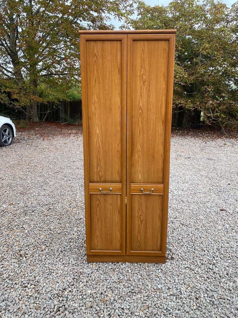 Wardrobe for £75(Free home delivery)