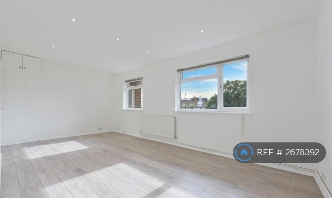 image for 1 bedroom flat in Bray Court, London, SW16 (1 bed) (#2678392)