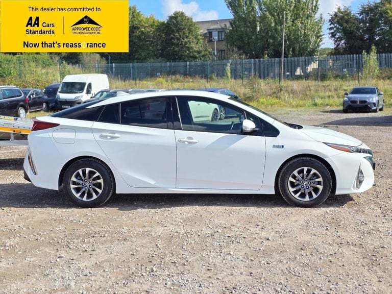 2018 Toyota Prius 1.8 VVT 8.8kWh Business Edition Plus Hatchback 5dr Petrol Plug-in Hybrid CV Hat...