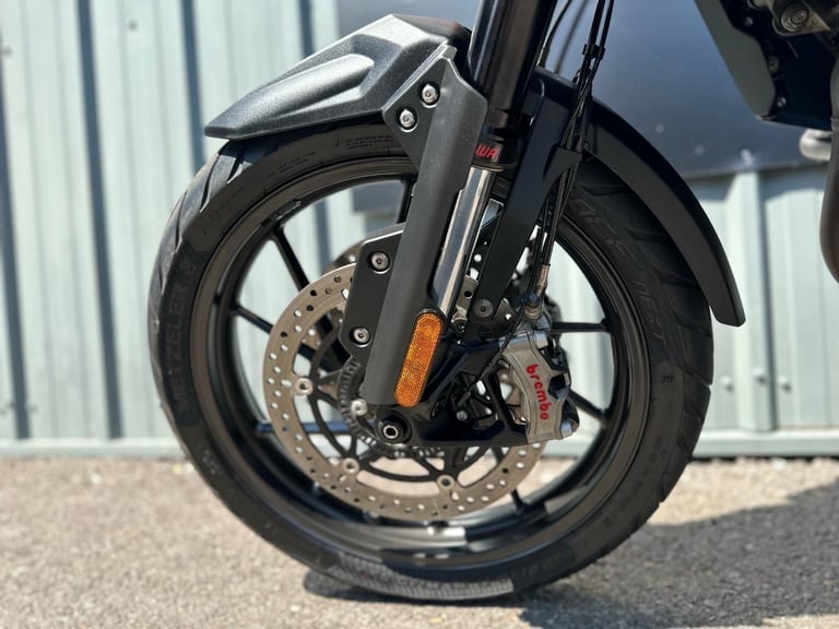 2022/22 Triumph Tiger 1200 GT Explorer 