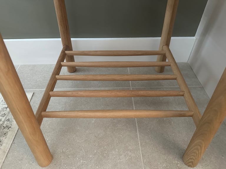 Oak Bedside/Side Table - Robert Dyas - Almost New