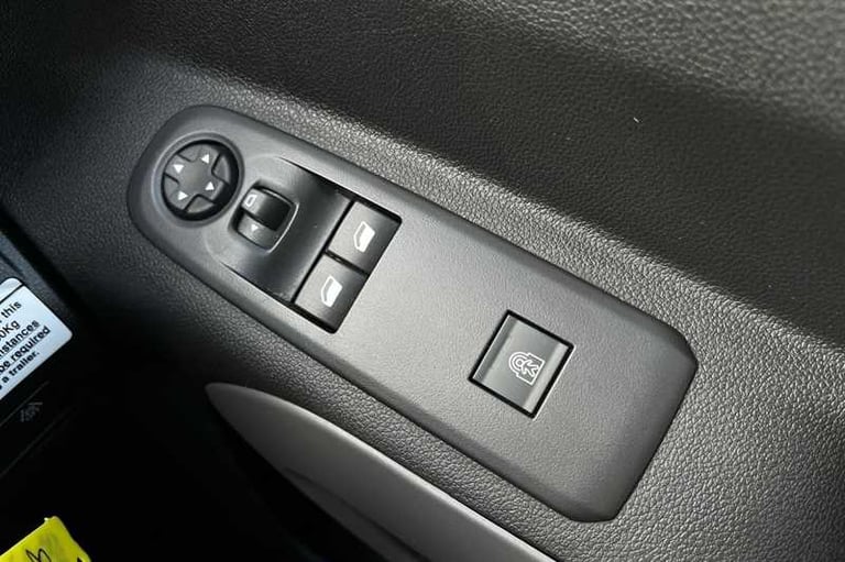 2025 Toyota PROACE CITY Verso 100kW Shuttle Long 50kWh 5dr Auto MPV ELECTRIC Automatic