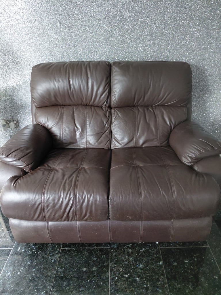 Two seater settee and single recliner £70.09