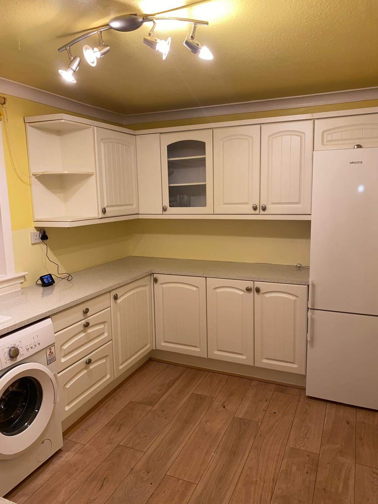 image for 2 bedroom flat Linwood, Paisley PA3
