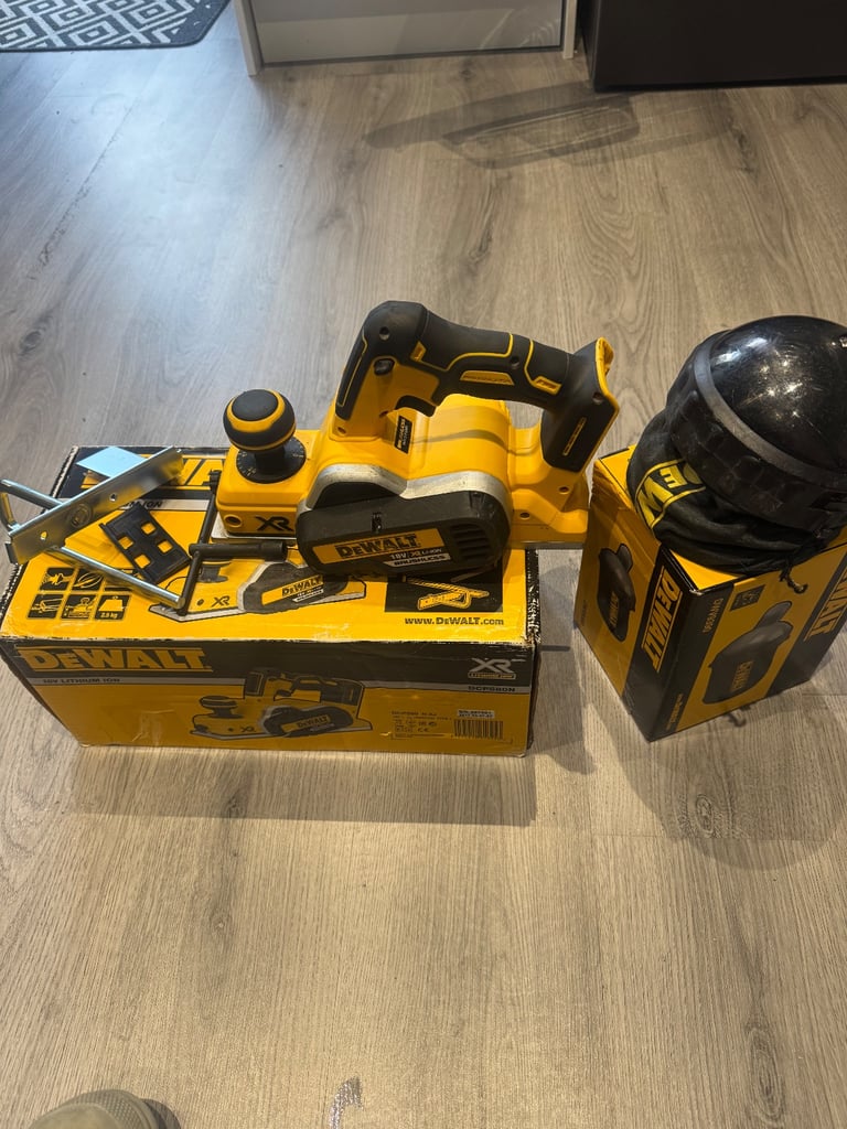DEWALT 18v planer 