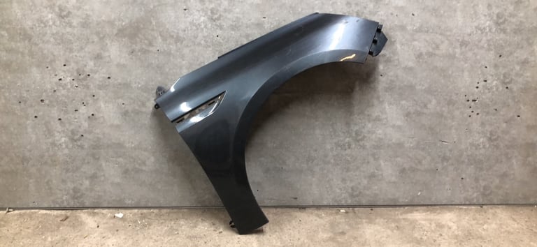 Renault Megane mk4 drivers front wing 2016 - 2021 