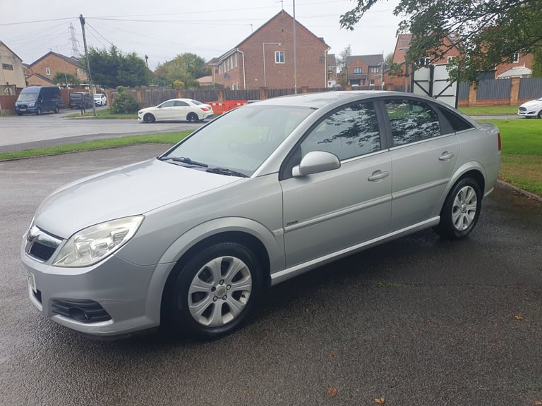 2007 Vauxhall Vectra 1.8i VVT Design 5dr HATCHBACK Petrol Manual