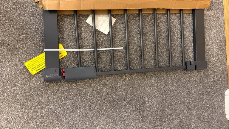 Brand new baby/puppy gate 